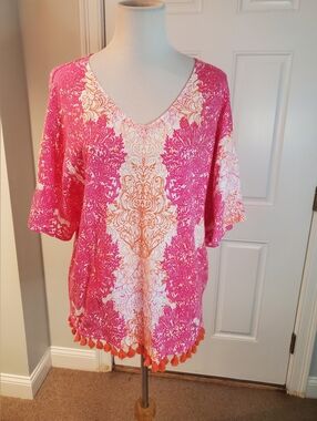 Belle Beach By Kim Gravel Pink & White Printed V-Neck Top with Orange Tassel Hem